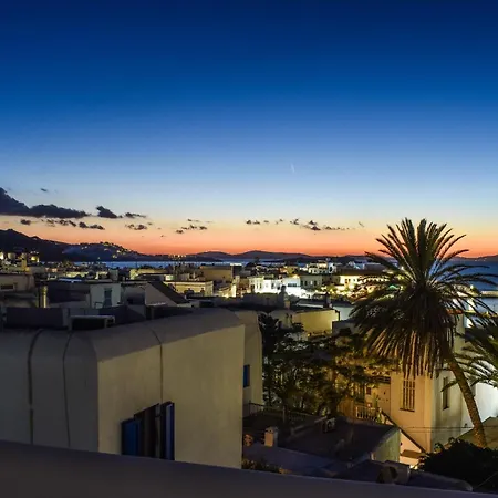 πανοραμικη θεα θαλασσα και πολη Apartman